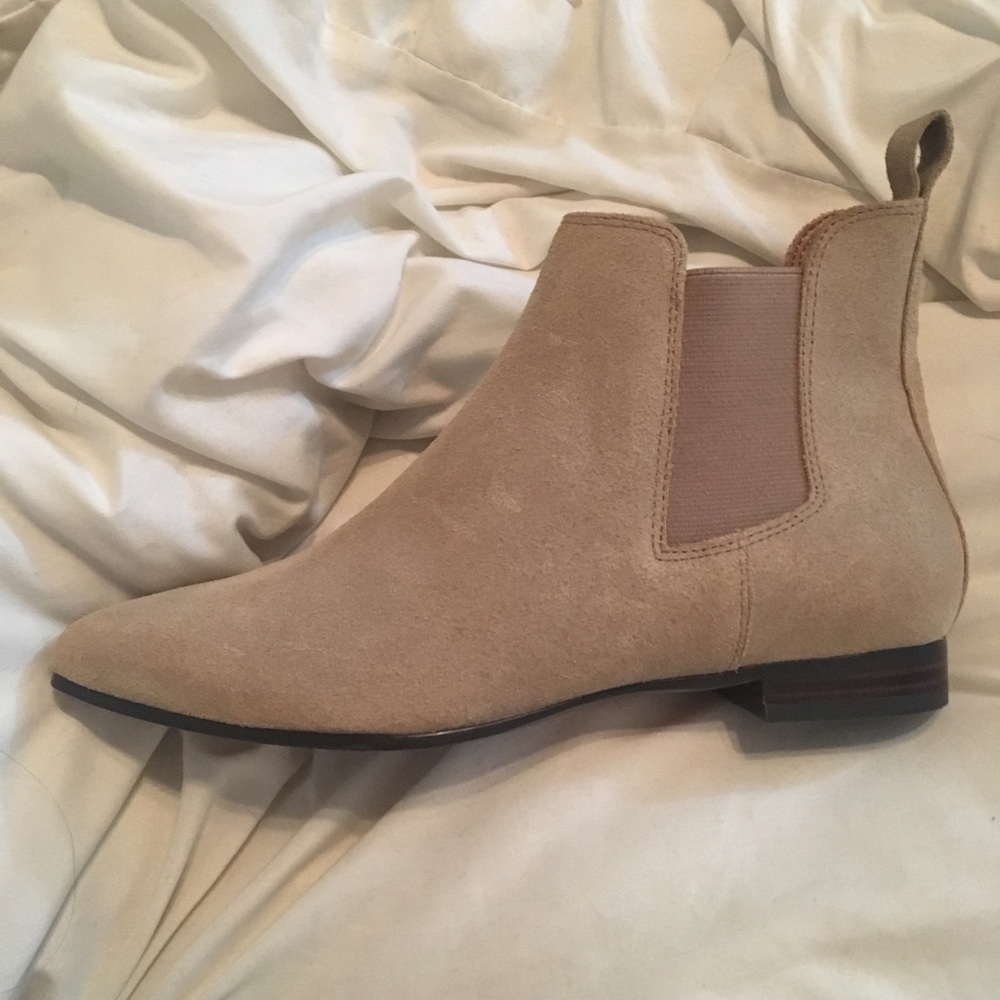 Taupe chelsea boots